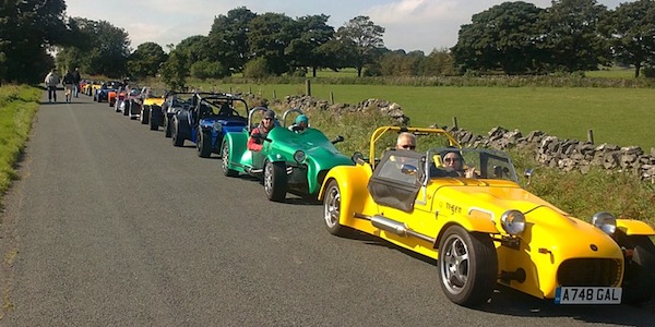 This pictures shows just the first 8 of the 19 cars on the run<br>Picture:  Clive (NWATOC)