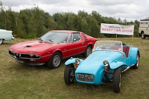 Alfa-Romeo Montreal and Lotus 7
